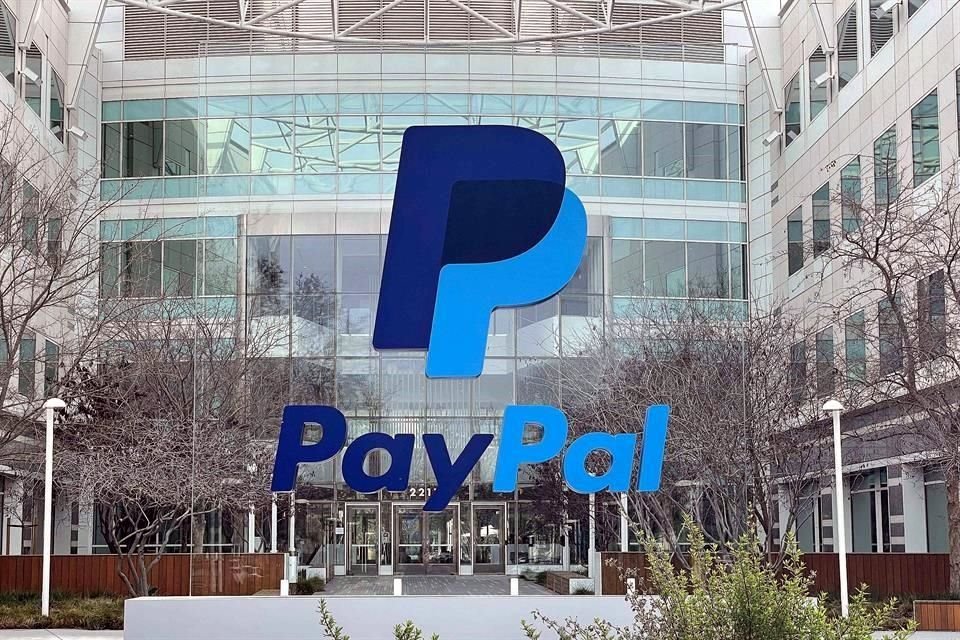 PayPal dijo que planea recortar 2 mil empleos.