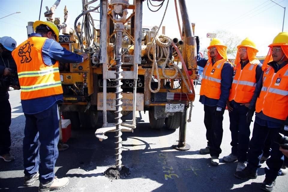 Samuel García inaugura los trabajos de construcción de la Línea 6 del Metro, que abarcará desde el Hospital de Gine hasta el Centro de Apodaca.