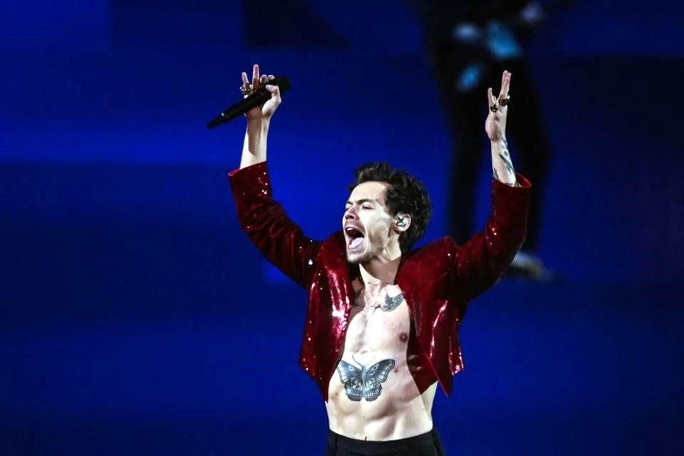 Harry Styles fue el encargado de abrir los Brit Awards.
