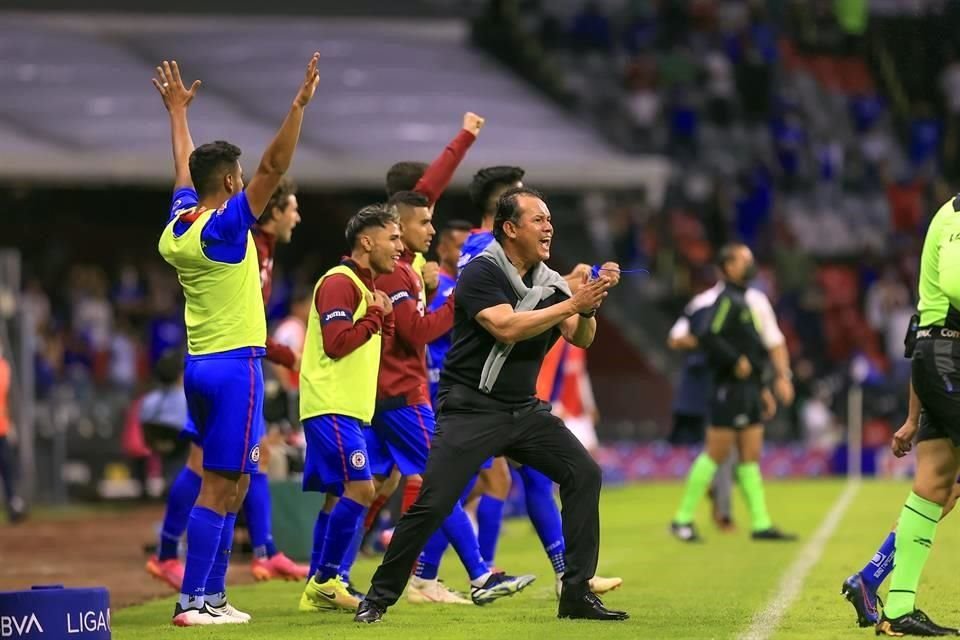 Reynoso y Cruz Azul no dejan de soñar.