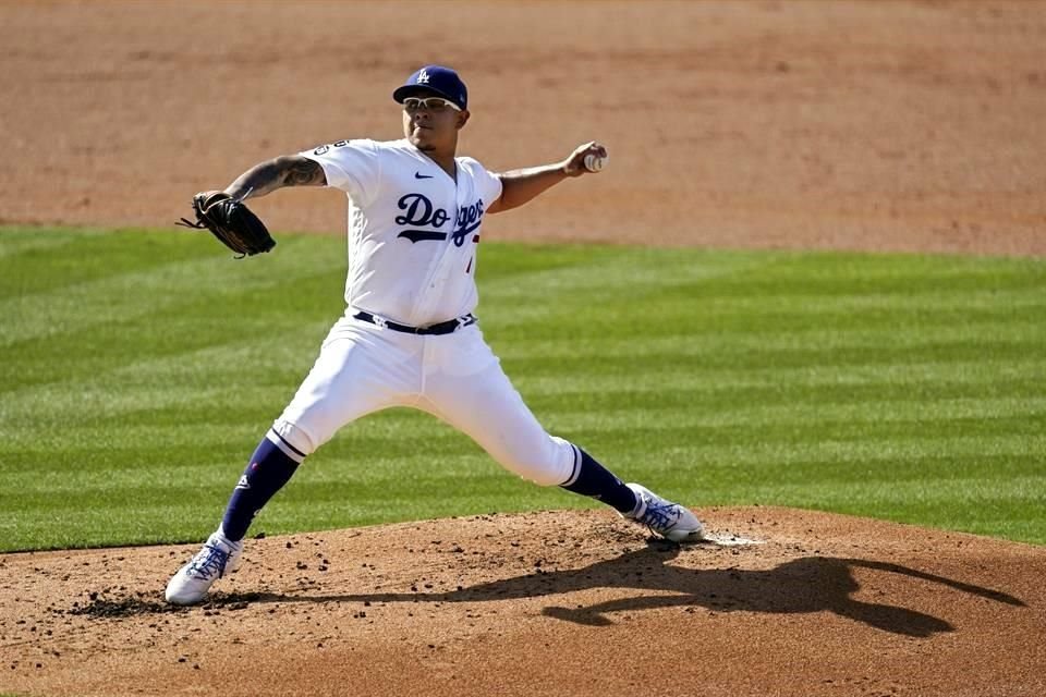 Julio Urías tiene muy buenos números en esta pretemporada.