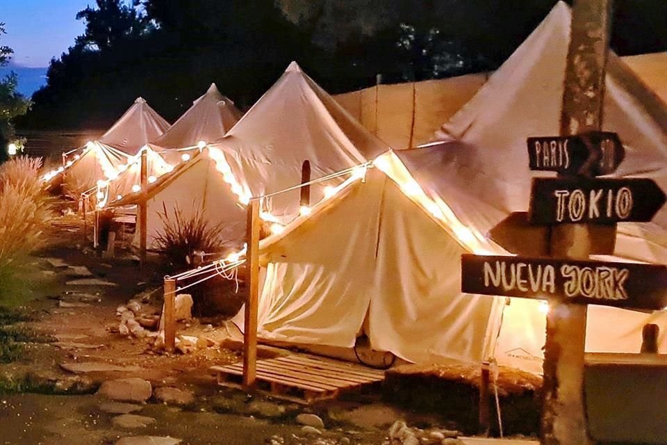 Protagoniza una gran experiencia, al dormir en una tienda tipo safari, en la bella San Miguel de Allende.