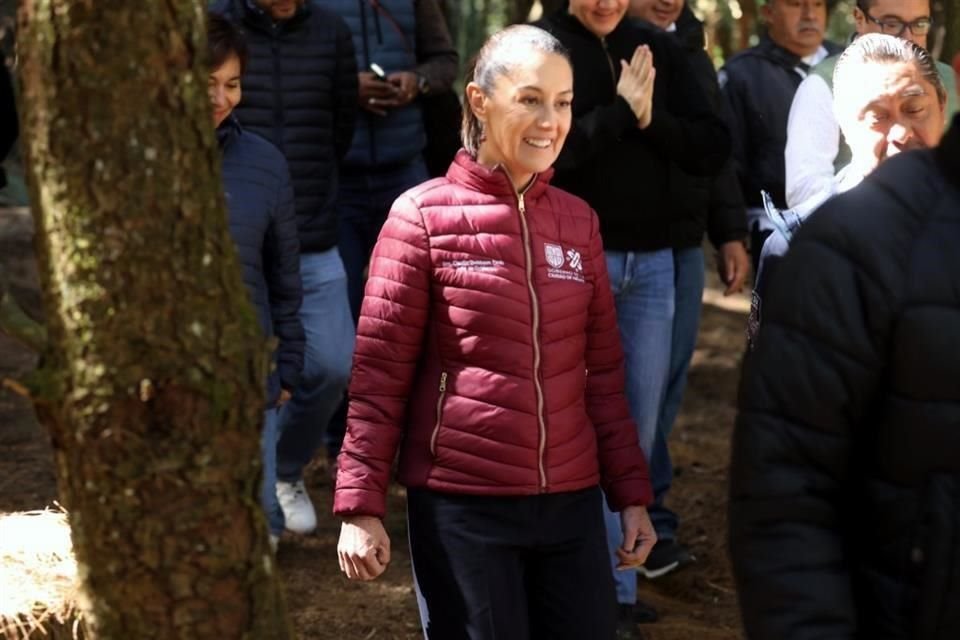 Luego de 12 días, Claudia Sheinbaum, Jefa de Gobierno, concluyó su gira por las 16 alcaldías de la Ciudad en Cuajimalpa.