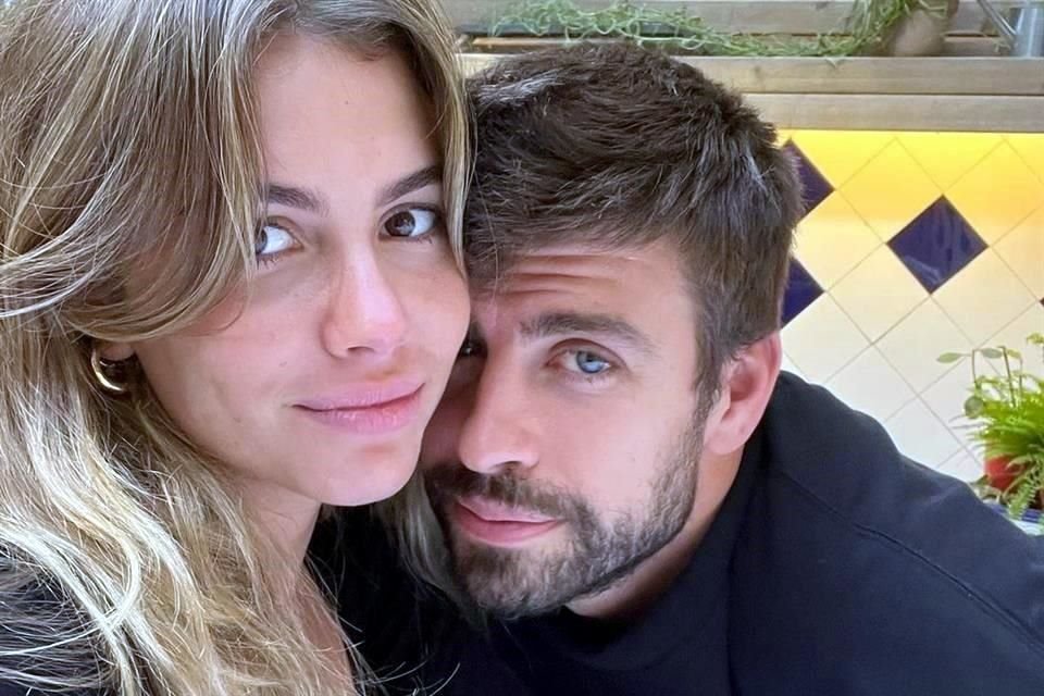 El dueño de un restaurante en Barcelona, corrió a Gerard Piqué y a Clara Chía, pues es fan de Shakira.