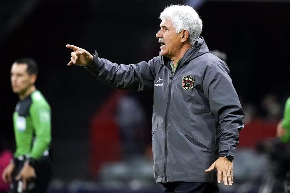 El 'Tuca' dirigió por última vez al FC Juárez.