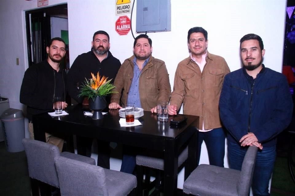 Oliver Infante, Javier Treviño, Enriquer González, Marcelo García y Javier Martínez