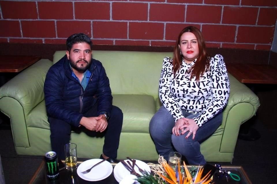 Alberto Martell y Tania Espinoza