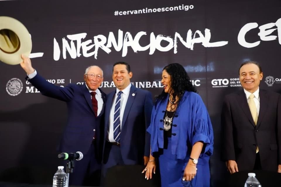 El Embajador de EU Ken Salazar, el Gobernador de Guanajuato Diego Sinhué, la Secretaria de Cultura Alejandra Frausto y el Gobernador de Sonora Alfonso Durazo durante la presentación.