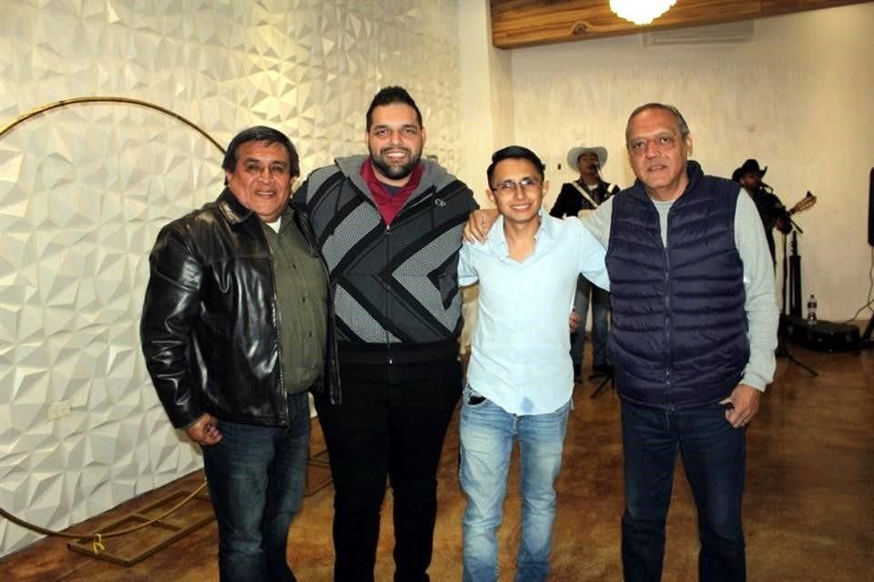 Roberto Cerda, Esteban Pérez, Emilio Cerda y Eriberto Pérez