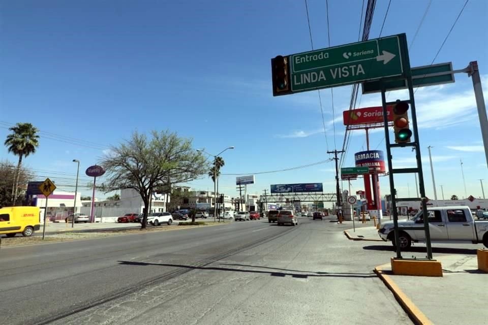 Usuarios solicitan que el alto sea más visible para quienes circulan por Miguel Alemán, quienes al ir a vuelta de rueda, impiden el paso de quienes quieren dar vuelta.