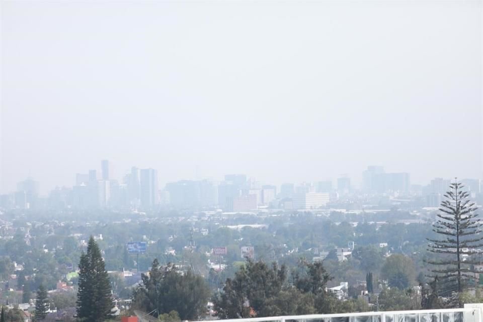 'La contingencia ambiental se decreta prácticamente en automático', subrayó Sheinbaum.