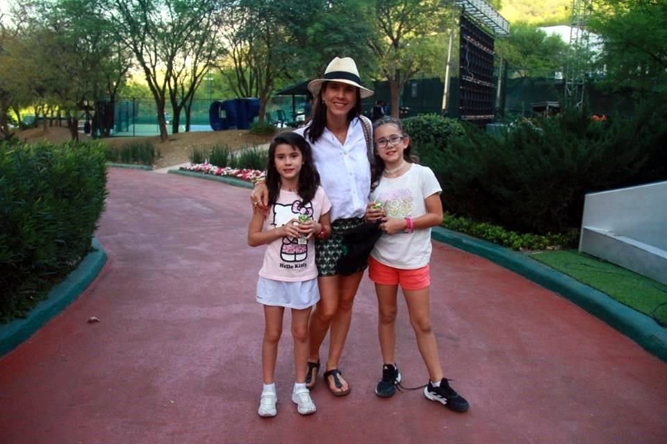 Isabel Díaz, Gaby Hernández y Andrea Díaz