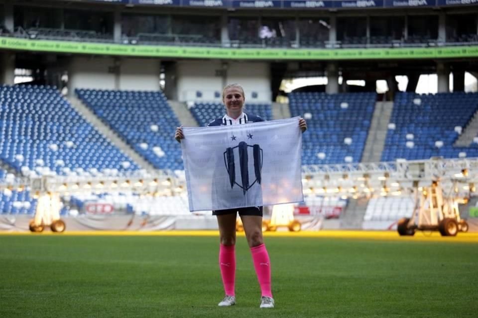 Así fue a presentación de las nuevas jugadoras de Rayadas, en el BBVA.