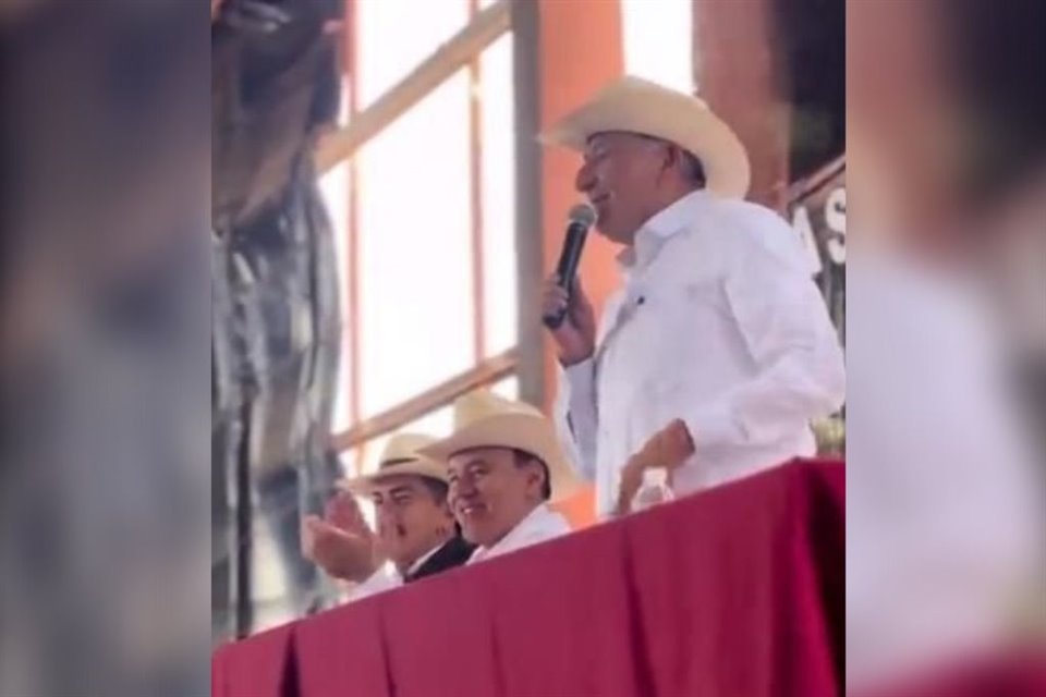 El Secretario celebró que ya va a terminar el periodo de Lorenzo Córdova en el Instituto Nacional Electoral.  