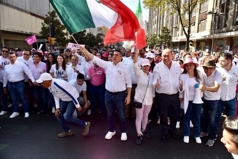 Alejandro Moreno y Rubén Moreira, dirigente nacional del PRI y coordinador de diputados del tricolor, respectivamente.