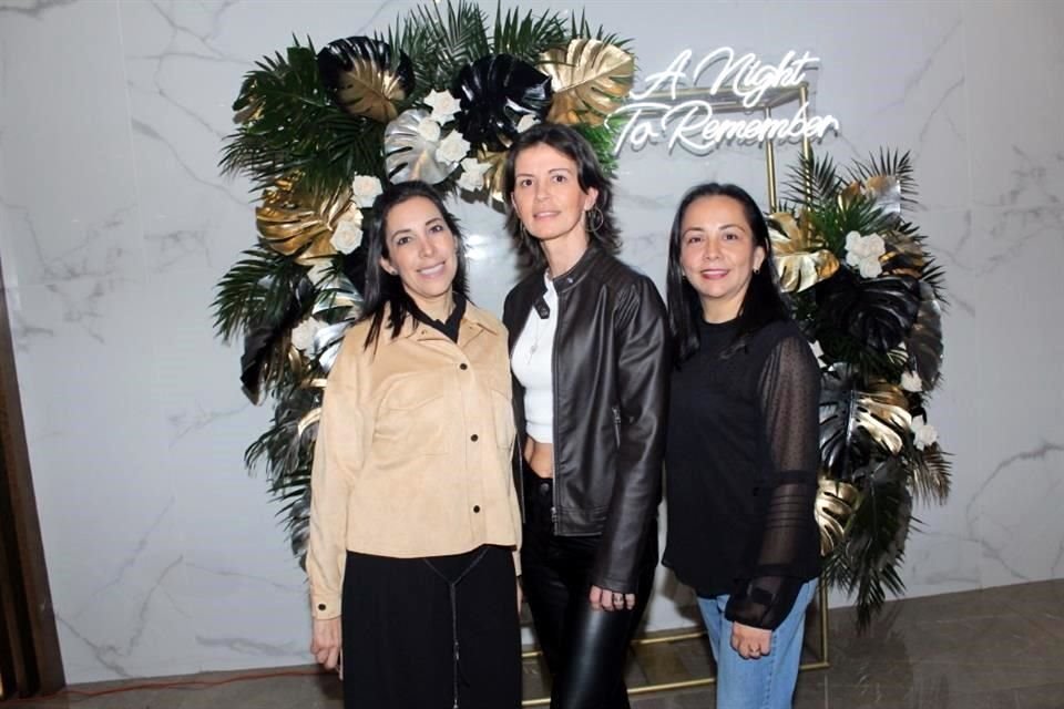 Alejandra Saenz, Jana Berthova y Charo Falcón