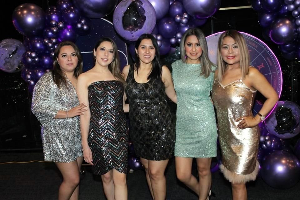 Belén Acevedo, Alicia Hernández, Araceli Rivera, Brenda Ramones y Tabata Burgoa