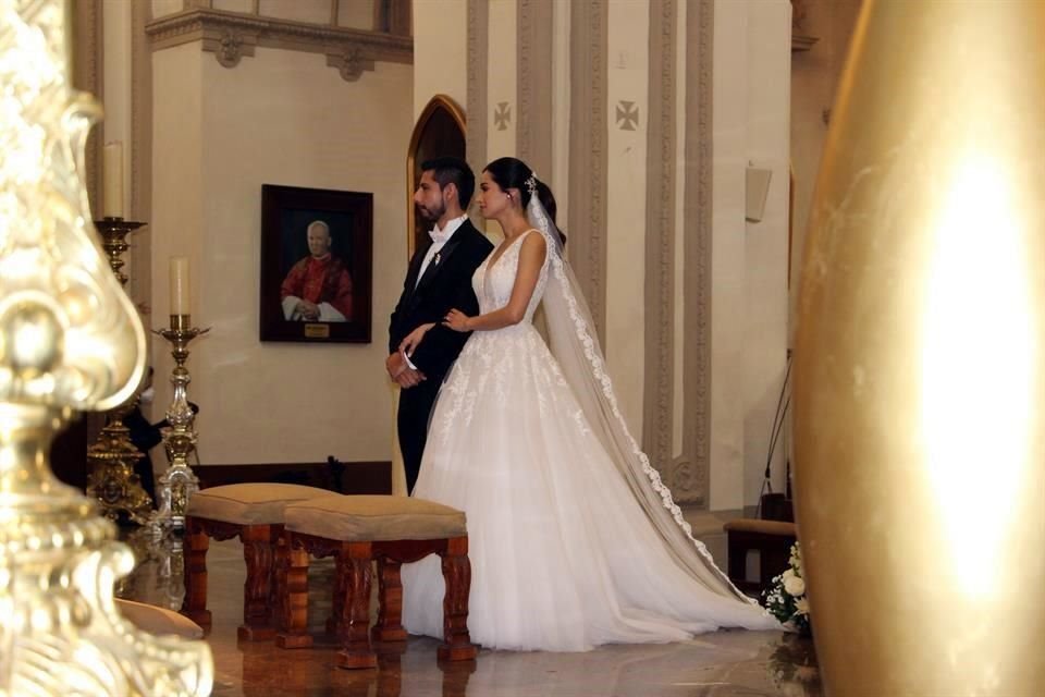 José Garza Uresti y Daniela Flores González
