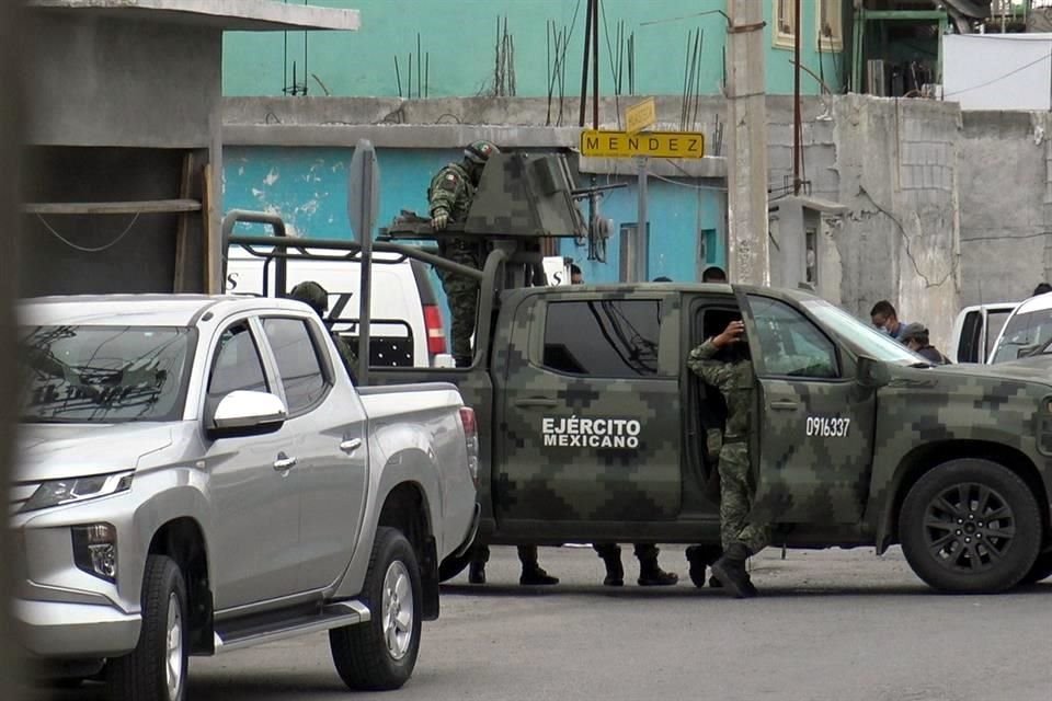 De 21 militares que participaron en hechos violentos en Nuevo Laredo, Tamaulipas, al menos 4 son investigados por la FGR por la muerte de 5 civiles