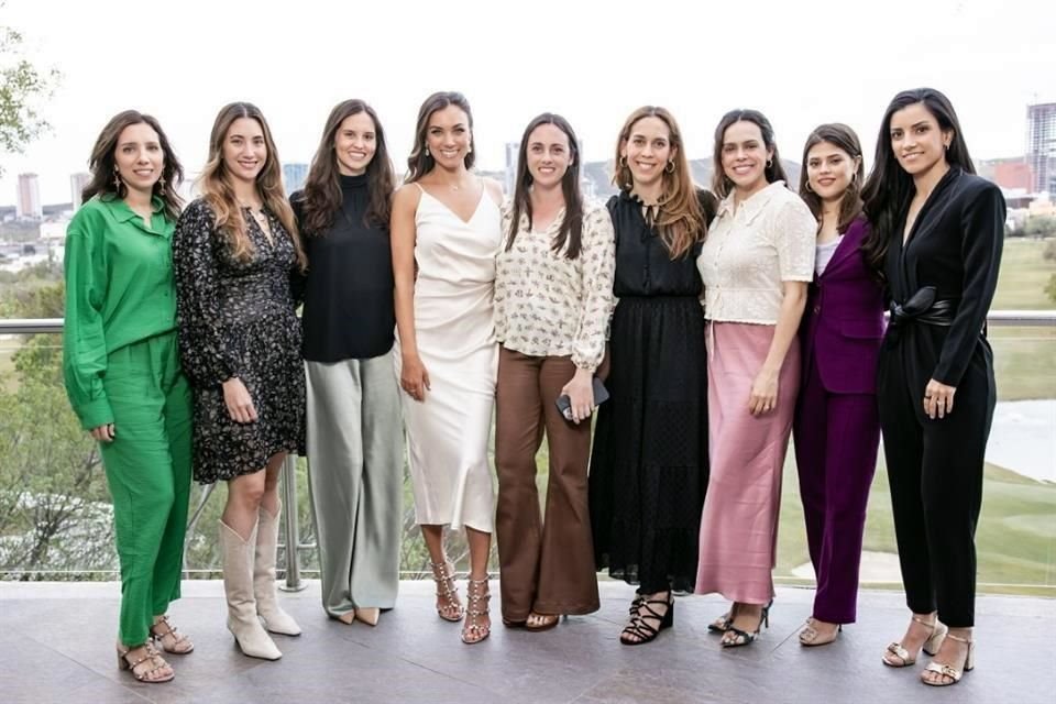 Daniela Familiar, Alana Jasso, Karla Baillères, la novia, Ximena<br>Milmo, Sofía Villarreal, Balbina Sada, Lucía Zambrano y Valeria Jasso