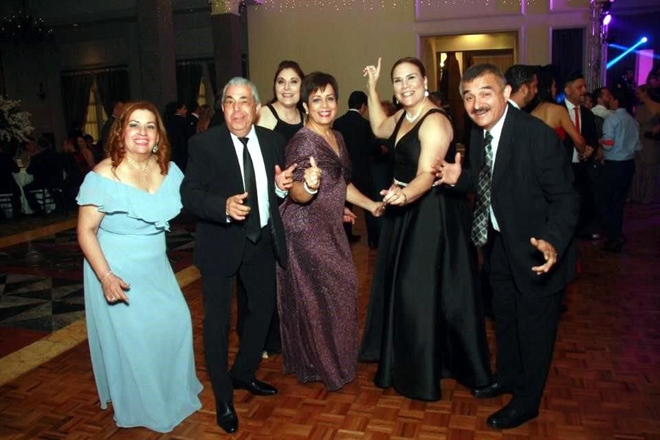 Silvia Silva, Edgardo Martínez Garza, Gloria Pantoja de Martínez,  Laura Sandoval, Angélica Aalnís de Valero y Óscar Valero Rodríguez