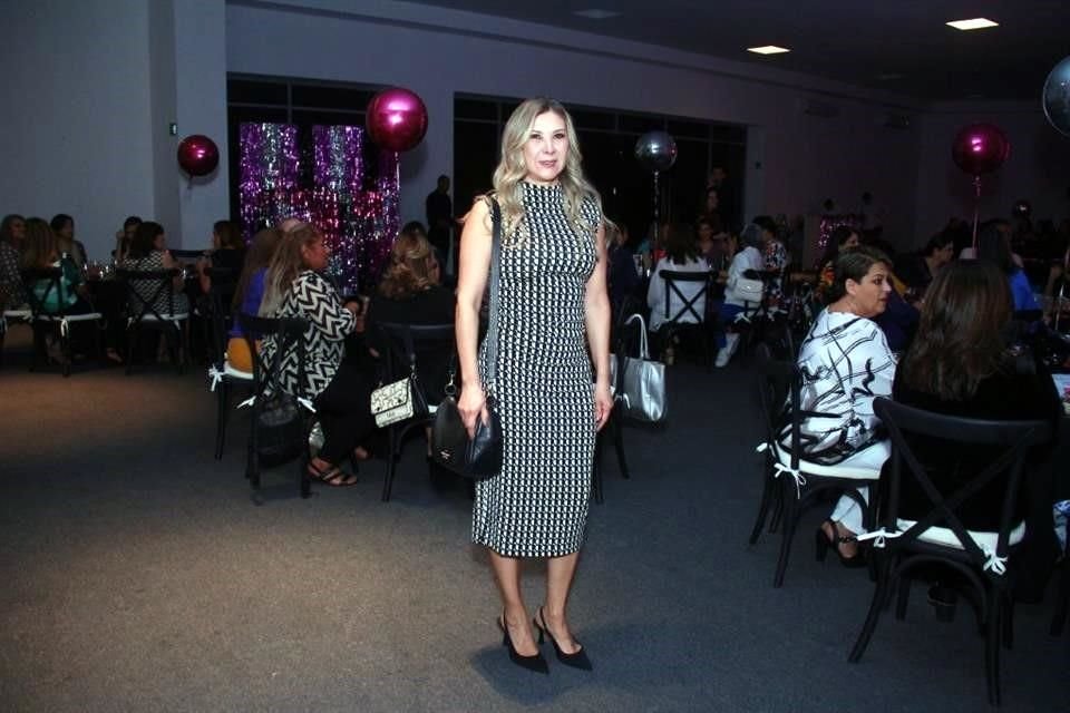 Esther Saldaña