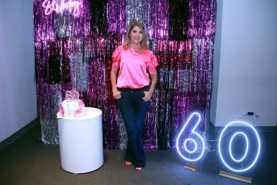 Dulce María Castro de Robles