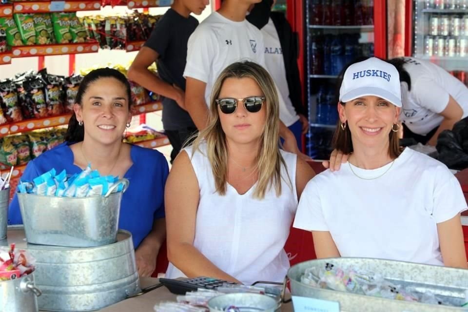 Mariana Eliozndo, Valeria Camelo y Regina Barraza