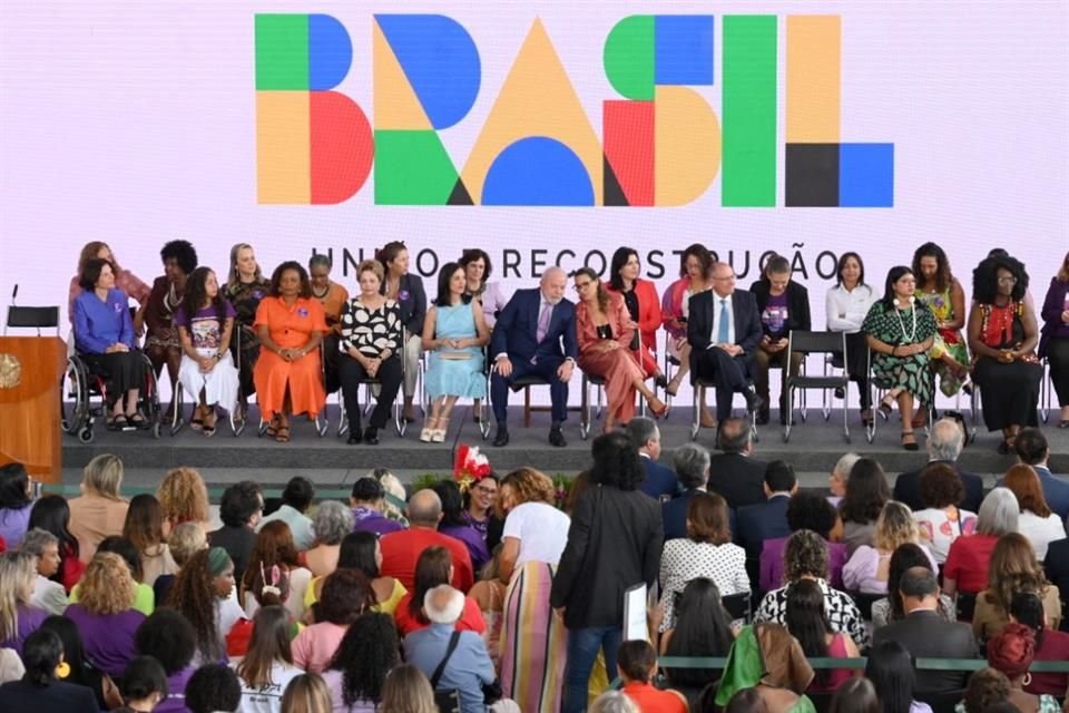 El Presidente de Brasil presentó medidas para prevenir la violencia contra las mujeres.