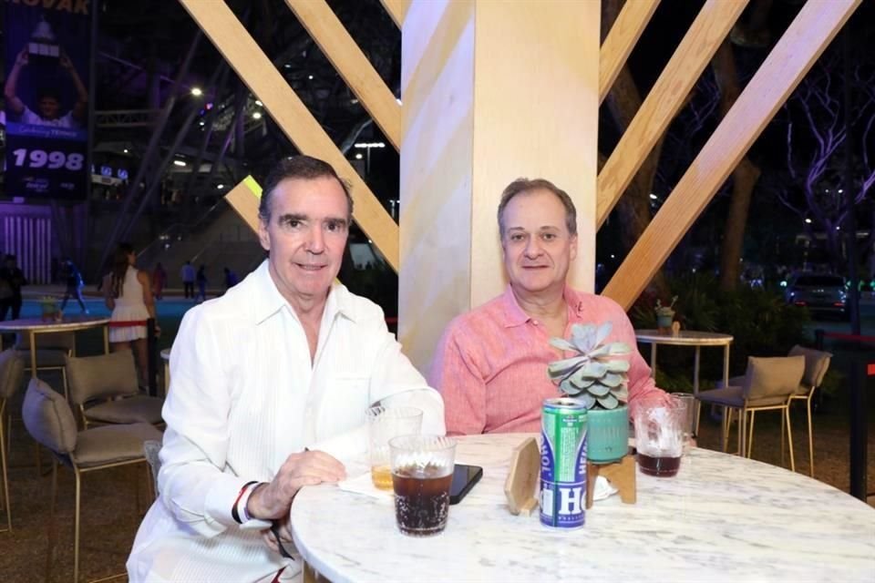 Manuel Pérez Díaz y Eugenio Madero