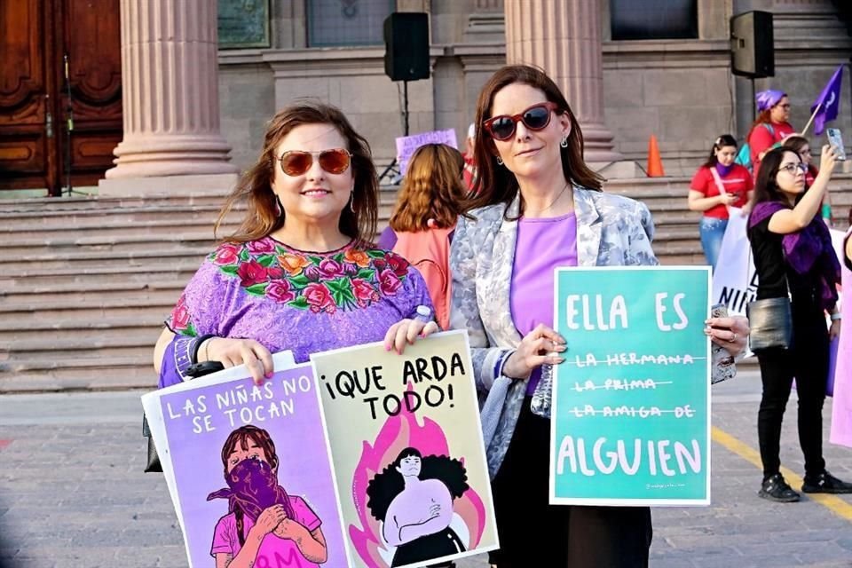 Claudia González y Mónica Martínez