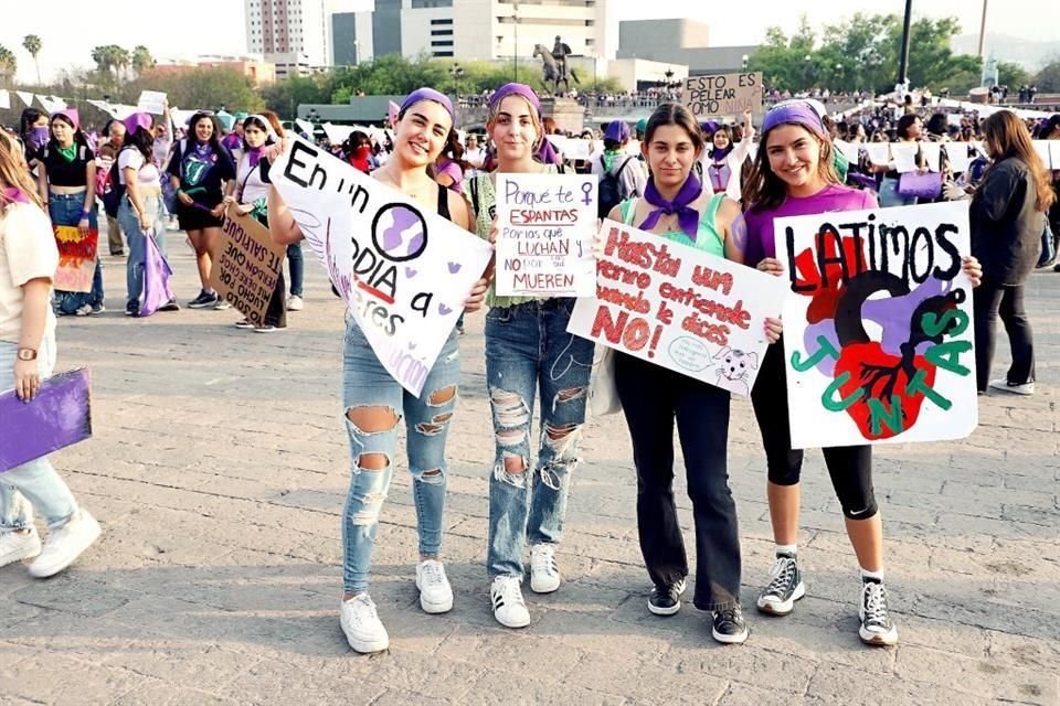 Ximena Salas, Verónica Ortiz, Paulina Ramos y Sofía Casas