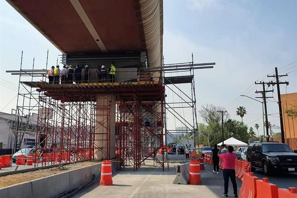 Personal de Metrorrey realizó una supervisión en el tramo elevado de la L2, previo a la reapertura de dos estaciones.