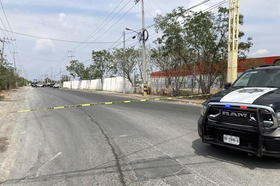 La Policía de Guadalupe acordonó el área donde fueron localizadas las víctimas.  