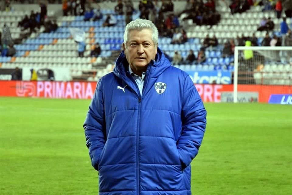 Víctor Manuel Vucetich reconoció que deberán 'prepararse a tope' para el Clásico Regio.