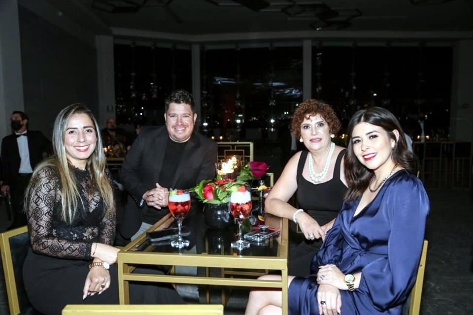 Durante el coctel de celebración del 30 aniversario de Nikkori