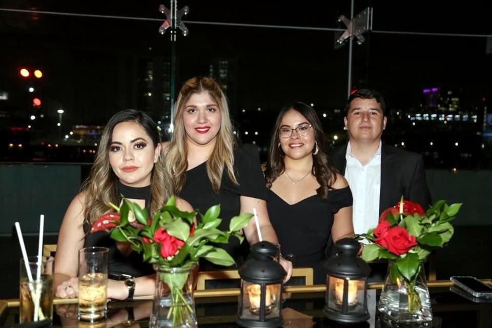 Durante el coctel de celebración del 30 aniversario de Nikkori