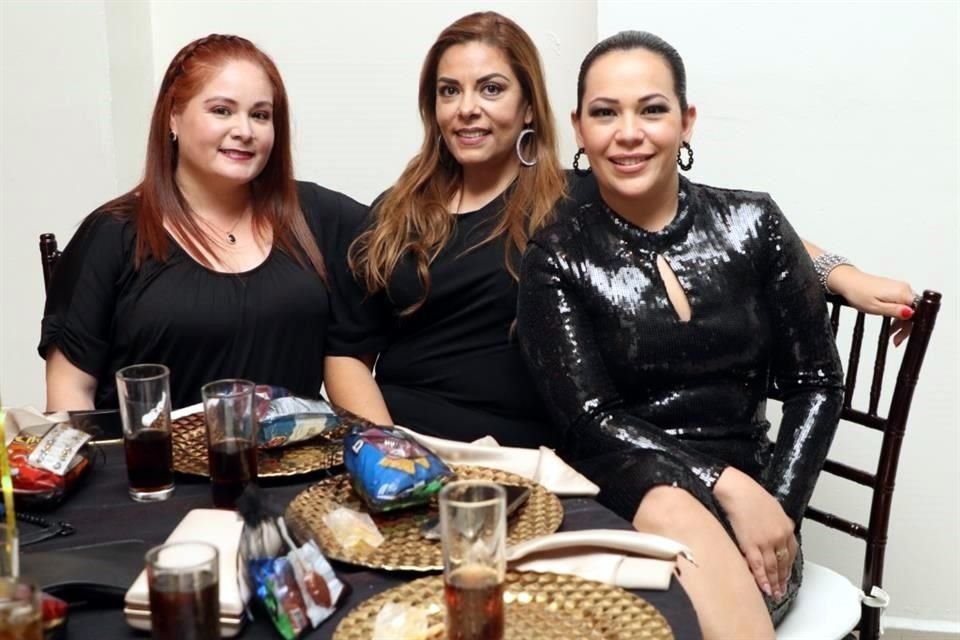 Yéssica Álvarez, Lupina Sánchez y Sonia Meléndez
