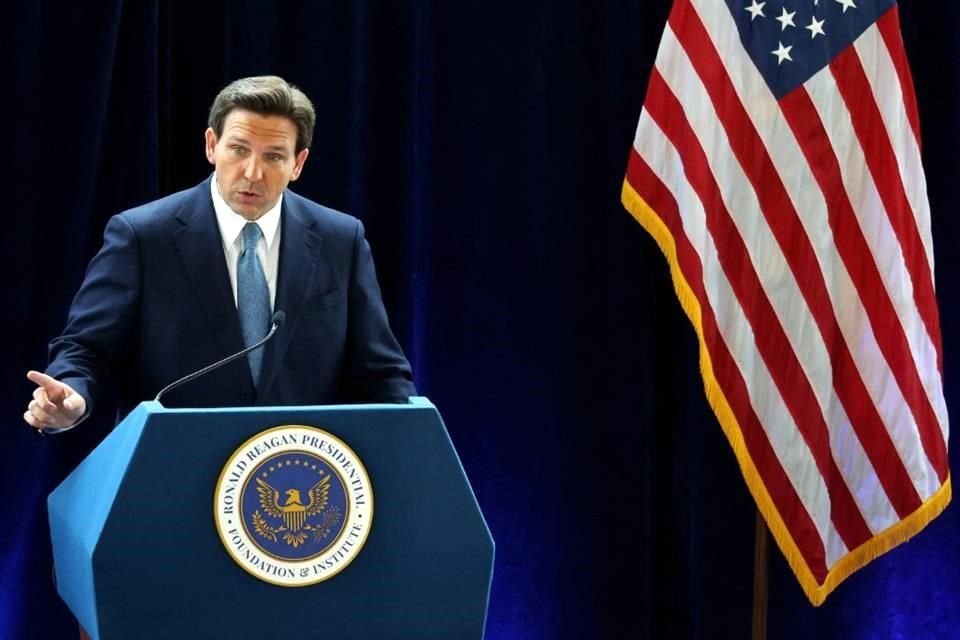 El Gobernador de Florida, Ron DeSantis, confesó en privado que tiene la intención aún no definida de ser candidato a la Presidencia en 2024, según The Washington Post.