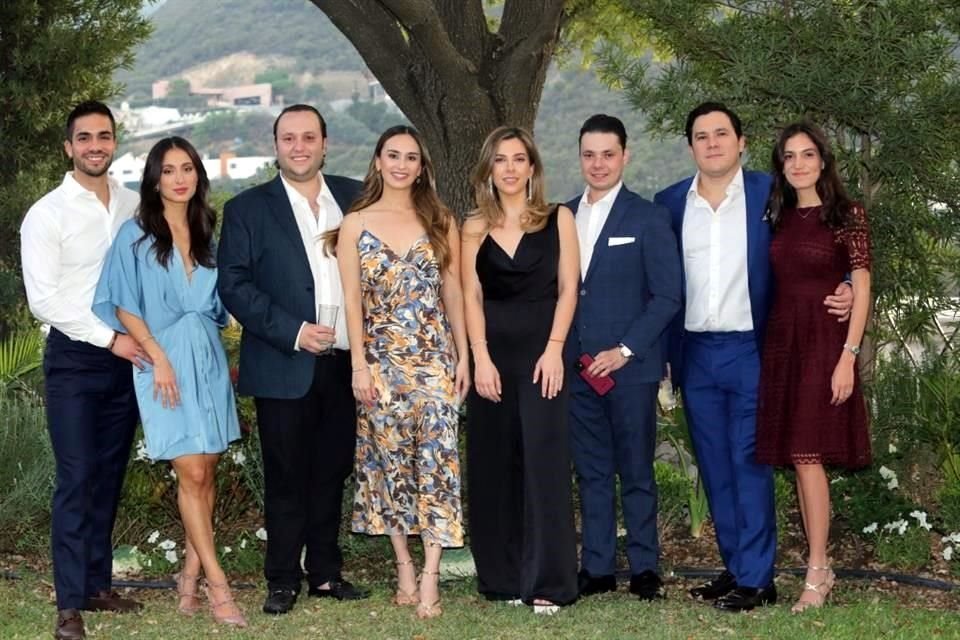 Enrique Zaragoza, Ale de la Garza, Daniel Martin, Valeria Murillo, Andrea Guerrero , Emiliano Cantú, Hugo Villarreal y Gaby Fernández