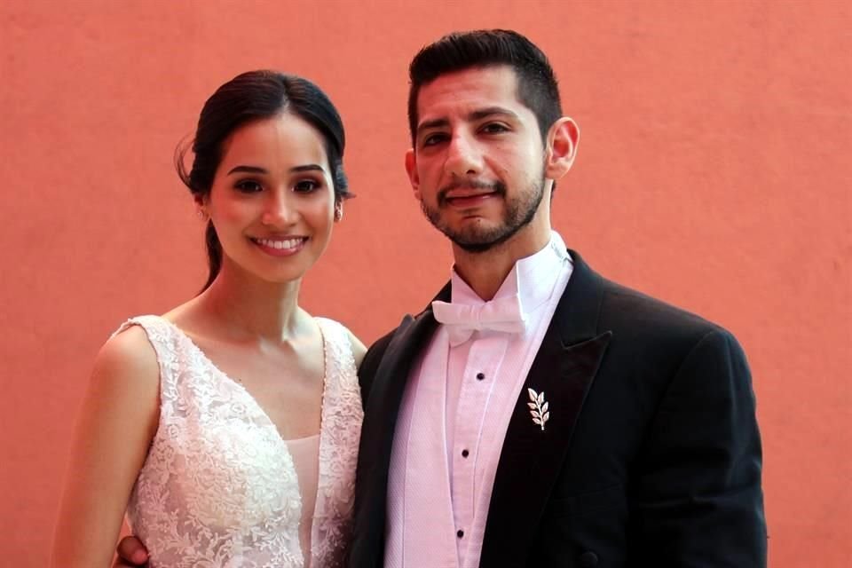Daniela Flores González y José Garza Uresti