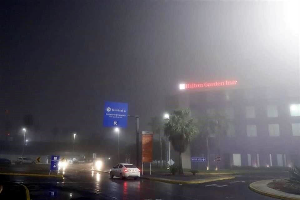 El Aeropuerto Internacional de Monterrey reporta afectaciones y retrasos en vuelos por neblina.