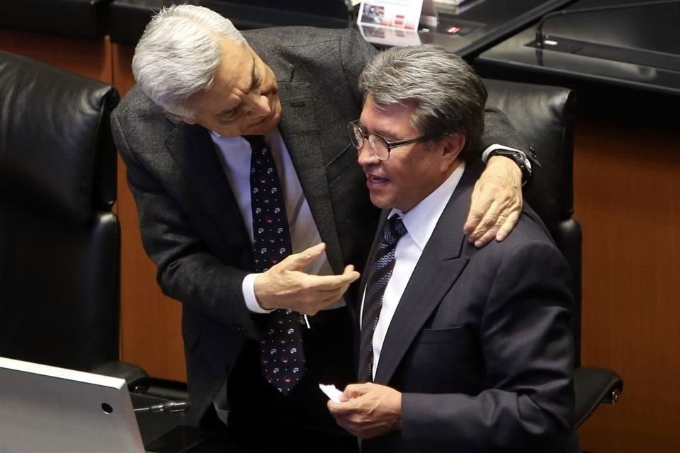 El Senador Ricardo Monreal justificó el acuerdo para comisionados en el INAI... pero el Presidente lo vetó.