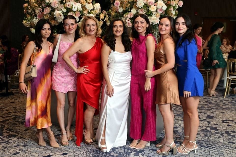 Mariana González, Valeria Yañezy, Adriana Mascareñas, Anapaula González, Fernanda Villarreal, Magui Treviño y Greta Chávez