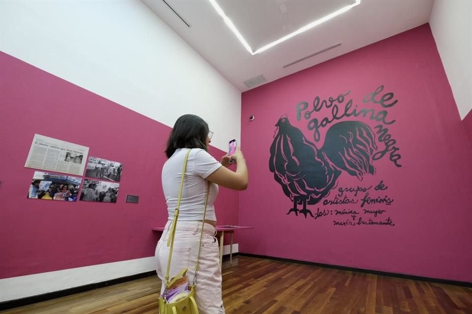 Parte de la exposición '40 años de Polvo de Gallina Negra. Arte feminista en México'.