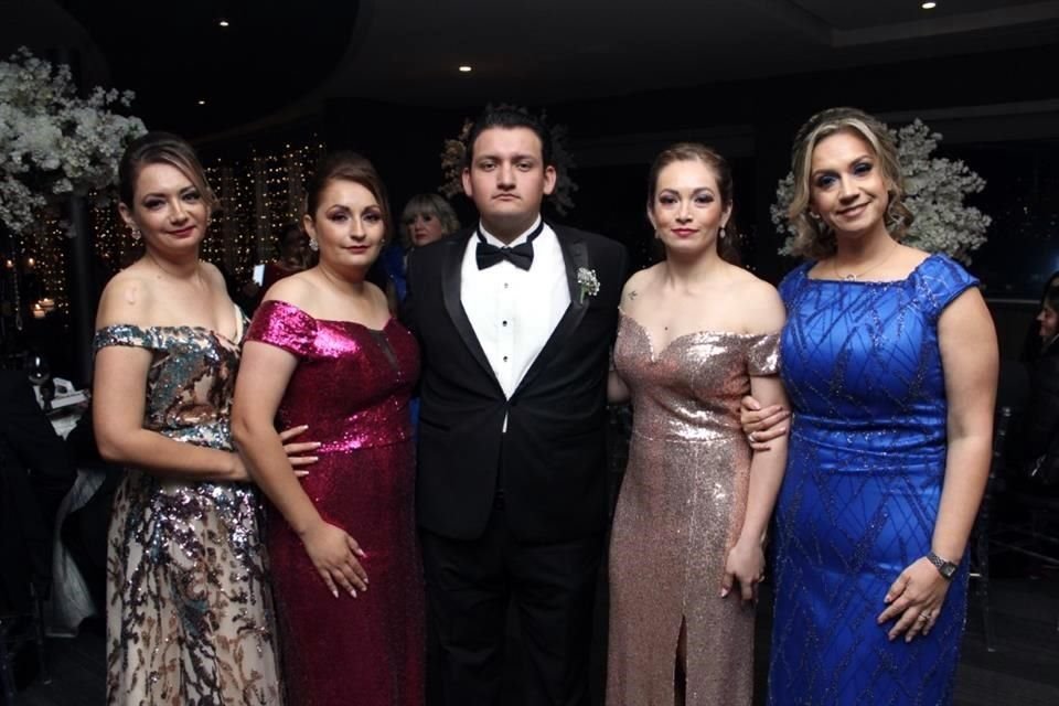 Judith Cavazos, Marisol Cavazos, Luis Antonio Cavazos, Teresa Cavazos y Lizeth Cavazos