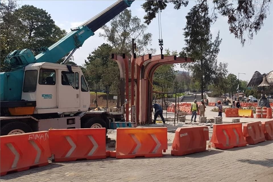 A tres meses de que la Calzada Flotante fuera abierta, aún continúan las obras en la zona.