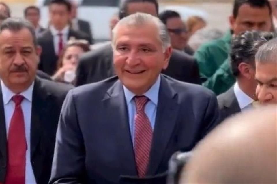 El titular de Segob en una visita por Coahuila.
