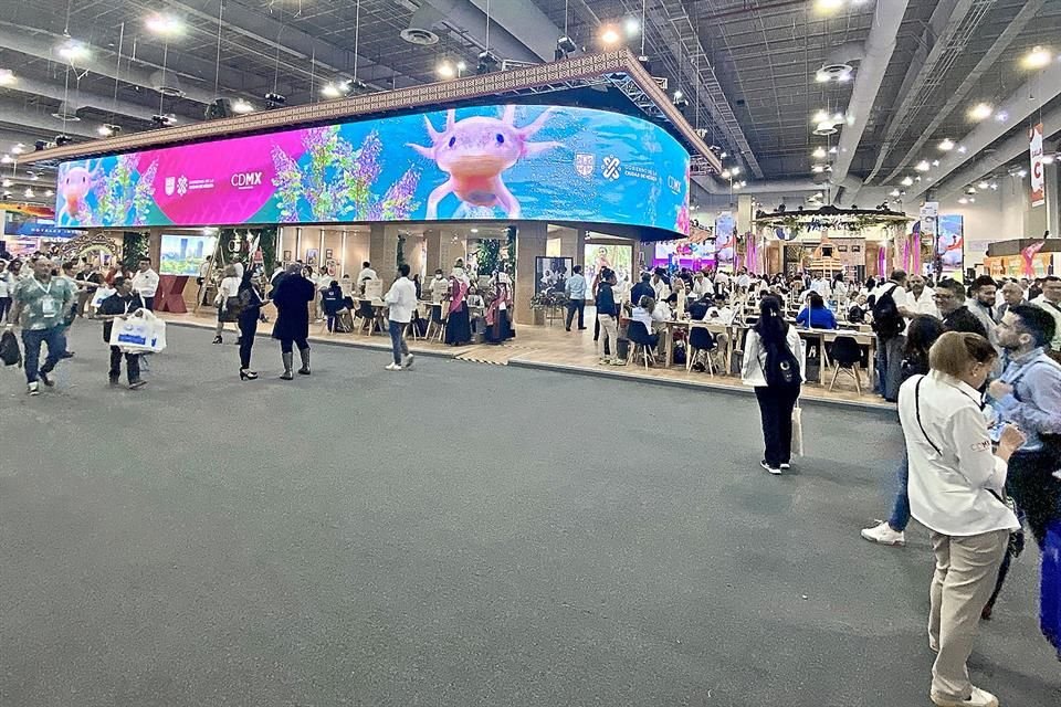 El Tianguis Turístico, celebrado en la CDMX, estuvo lleno de nutridas y tentadoras ofertas de representaciones y prestadores de servicios.