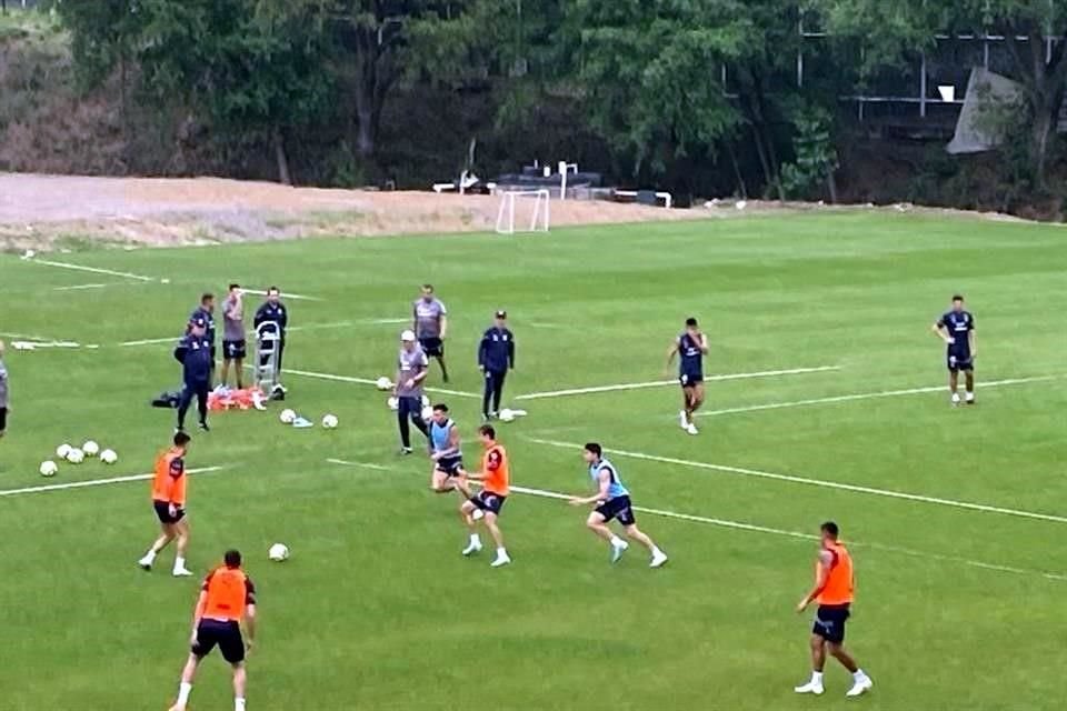 Los Rayados volvieron a las prácticas luego de 2 días de descanso tras golear a Xolos.